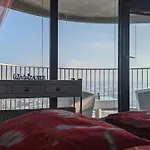 Апартаменты Sky-romantic-room Аугсбург
